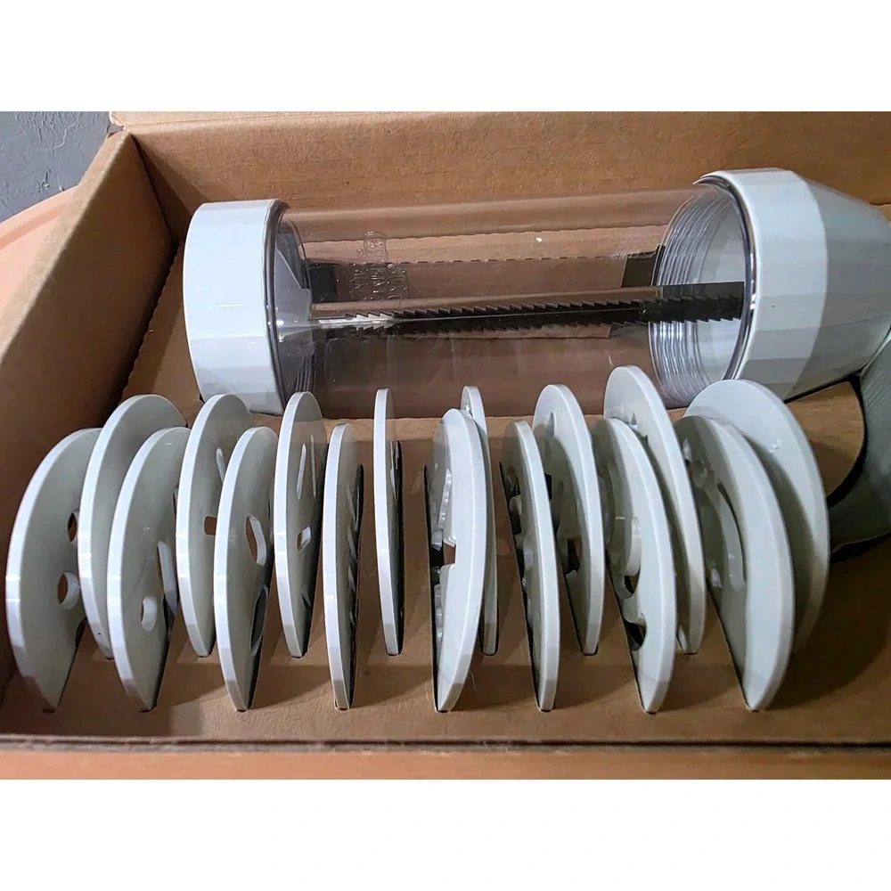 Pampered Chef Cookie Press 1525 with 16 Disks White‎ Clear Biscuit Maker